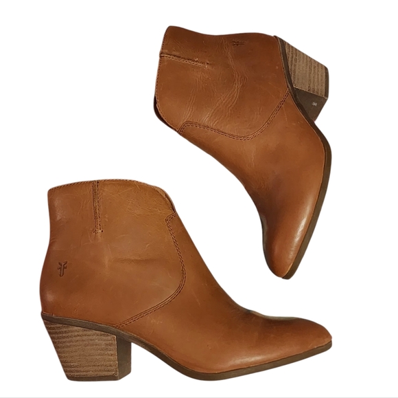Frye Leather Almond Toe Jennifer Ankle Booties | Size 6.5 - Picture 3 of 11